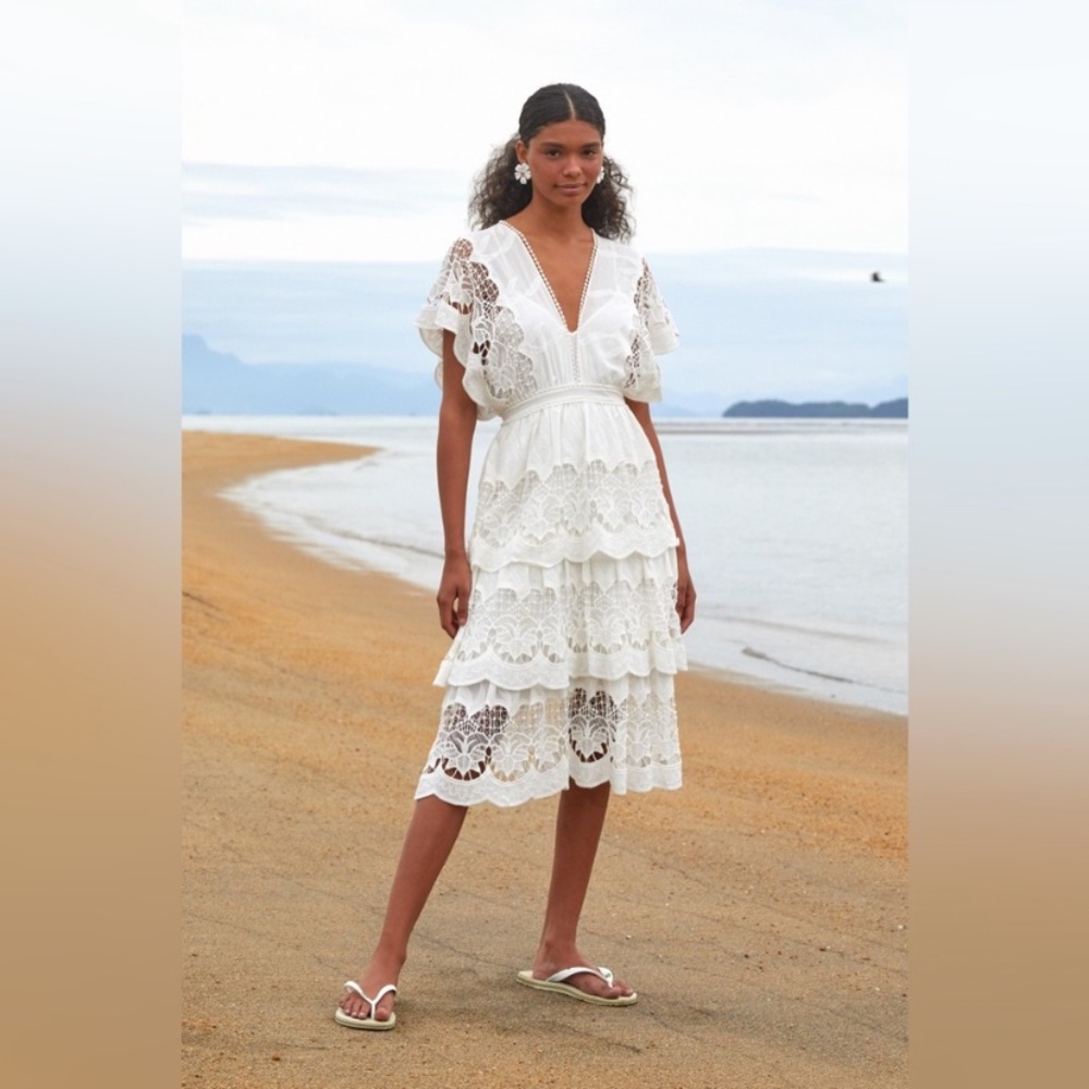 FARM Rio White Richelieu Tiered Midi Lace Dress